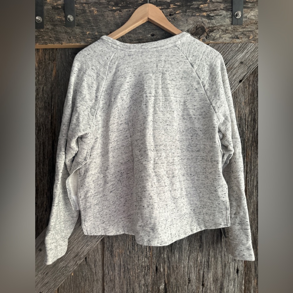 *sold* Adidas Cropped Sweater - Picture 4 of 6
